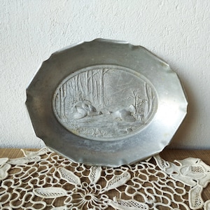 Vintage Hand Wrought Aluminum Bowl  with Etched Flying Ducks,  Retro Hand Forged  Metal Aluminum Bowl ,Collectible item