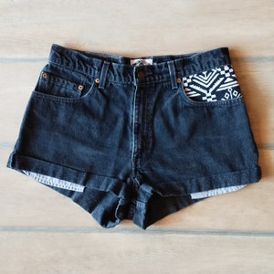 Vintage Levi&#39;s 560 Black Denim Shorts: High Waisted, Made in USA (W32)