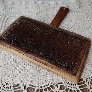 Antique Wool Carding Comb: Primitive Farmhouse Decor