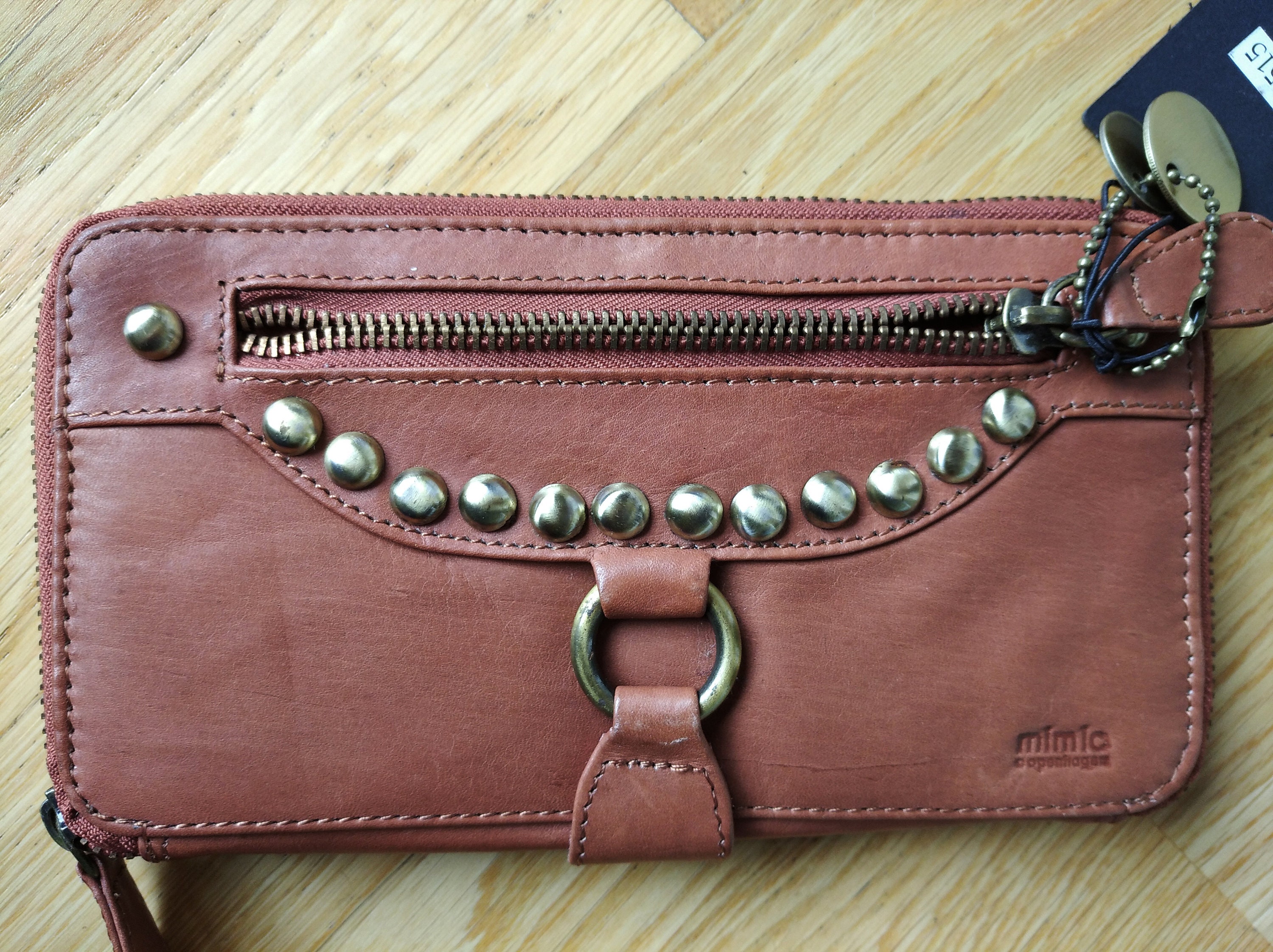 Mimic Copenhagen Women's M104515 Clutch, Women Brown Zip Around