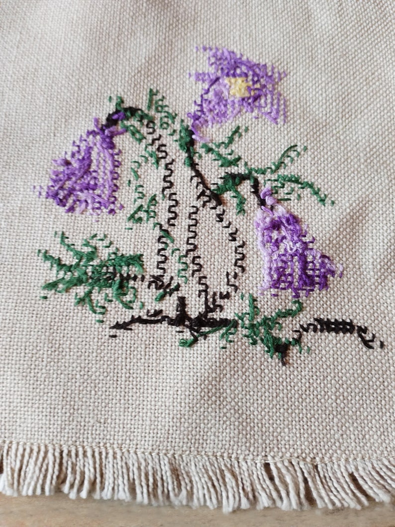 Vintage Linen Handembroidered Flower Napkinscross Stitched Etsy