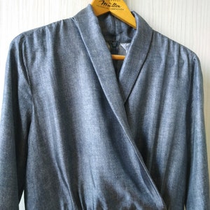 Vestido vintage Max Mara de mezcla de seda: manga larga cruzada al frente