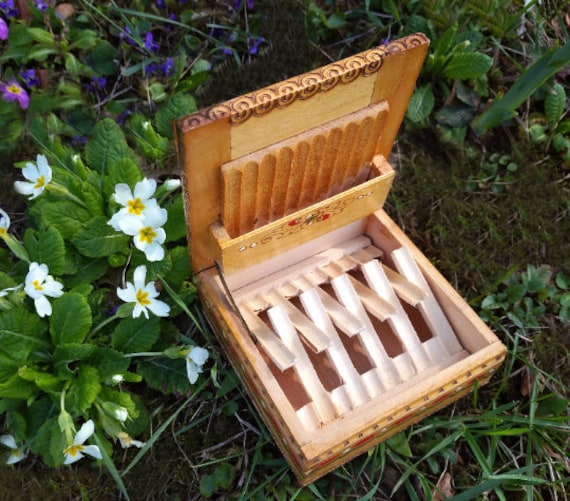 Vintage Cigarette box ,Wooden cigarette box ,Vintage … - Gem
