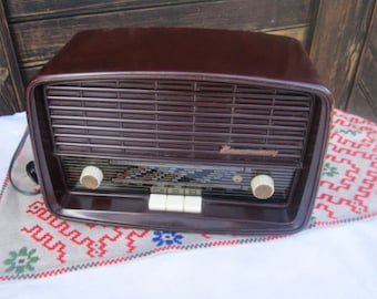 Radio Komsomolets vintage: decoración doméstica búlgara funcional, 1961