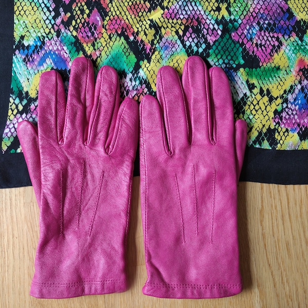 Pink leather Gloves,Luxurious Gloves Soft Lambskin leather,  Women's gloves,Gift