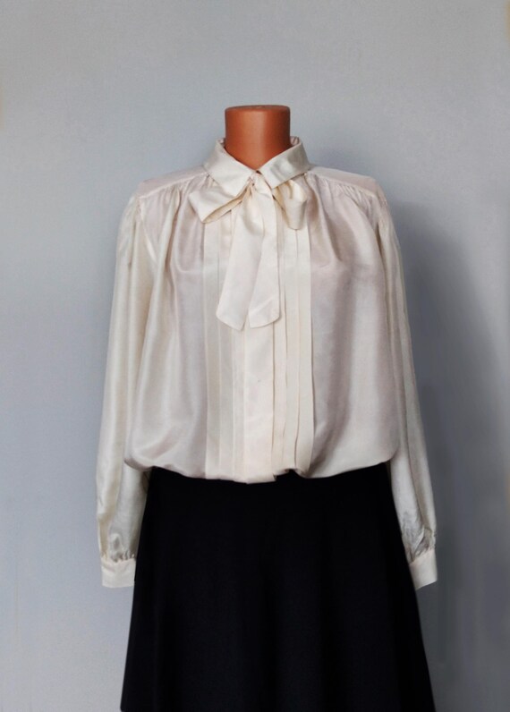 Vintage Silk Bow Blouse – Ivory Cream | Canda “Reine Seide” | Size EU 46