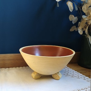 Vintage Ceramic Bowl with Legs: Handmade Pottery, 1950s Decor