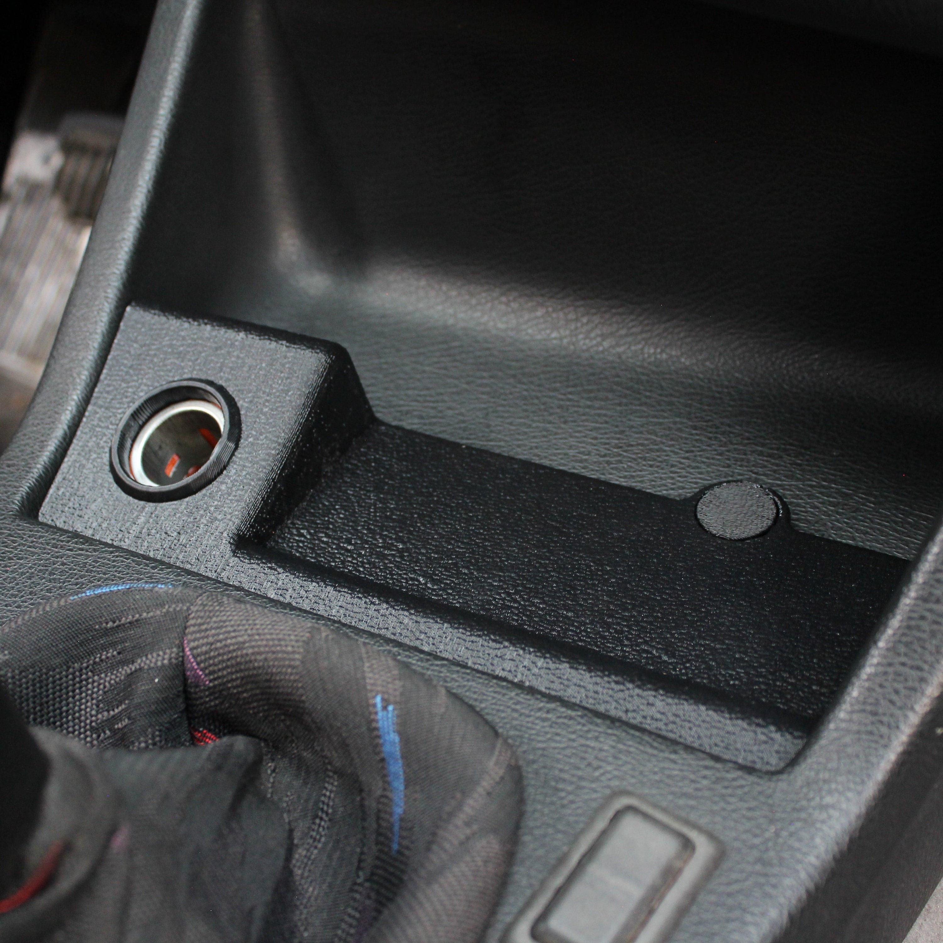BMW E30 Utility Panel & Phone Mount - Stock 12V Cigarette Lighter Power  Outlet