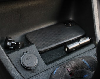 BMW E30 Utility Panel & Phone Mount - Single USB Charge Socket