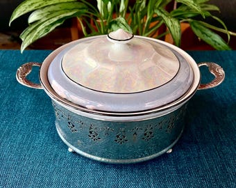 Vintage Hall Pottery Casserole With Aluminum Caddie