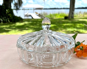 Classic Vintage Anchor Hocking "Old Cafe" Covered Candy Dish in Clear