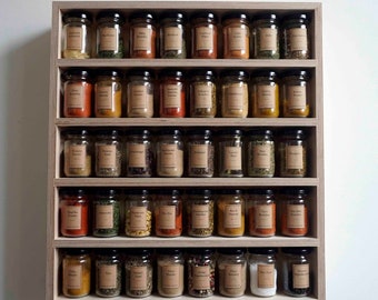 Wooden spice rack with 40 spice jars (black lid)