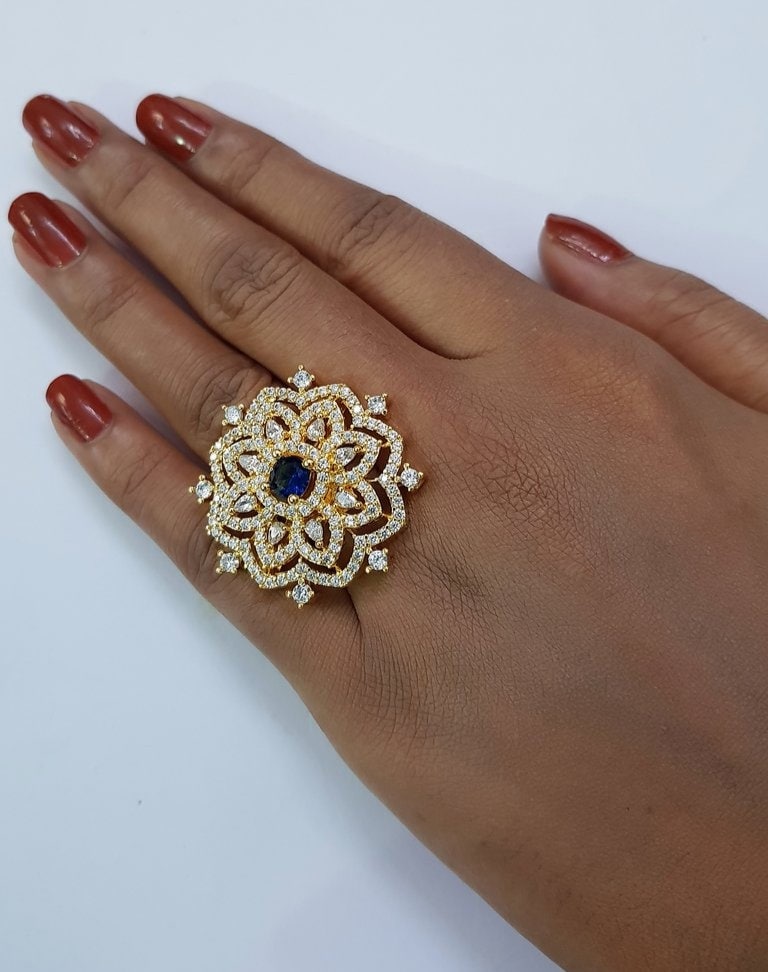 Tanishq Umbrella Gold Ring | Cocktail + Floral | Online Purchase | #tanishq  #ring #gold #antique - YouTube