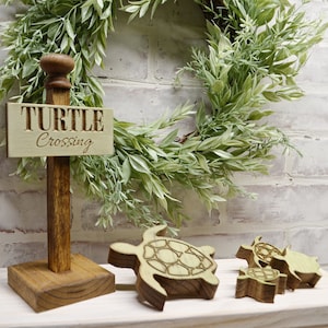 Sea Turtle Tiered Tray Decor *Beach Decor *Summer Tray Decor *Honu *Mama and Baby Sea Turtles *Turtle Crossing Sign Post