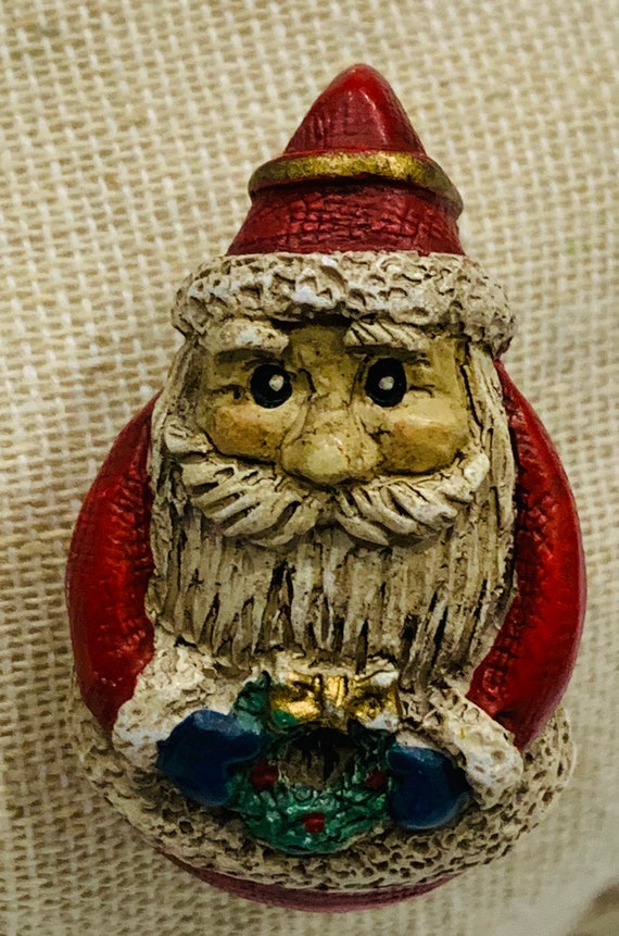 Vintage Folk Art Santa Brooch