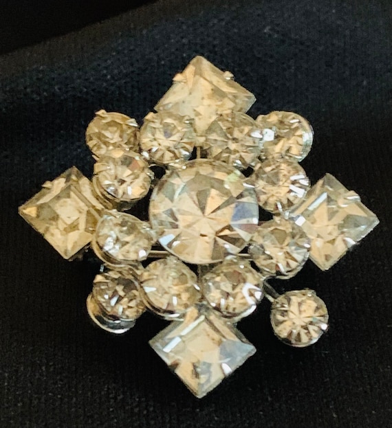 Vintage Silvertone Clear Rhinestone Diamond Shaped