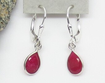Details about 925 Sterling Silver Ruby Silver/ Gold Rose Plated Bezel Earrings Gift BEV-1099 Details about 925 Sterling Silver Ruby Silver/ Gold Rose Plated Bezel Earrings Gift BEV-1099