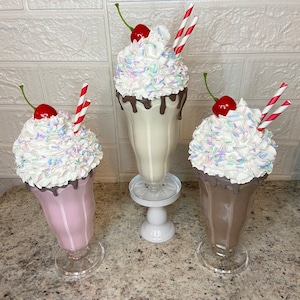 Faux Old Fashioned Milkshake, Faux Milkshake, Faux Ice Cream, Vintage Diner Milkshake