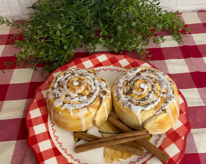 Fake Cinnamon Roll: Realistic Dessert Prop,Bakery Display, Kitchen Decor, Faux Food