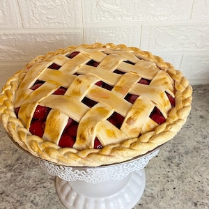 Faux Strawberry Pie: Handmade Photo Prop
