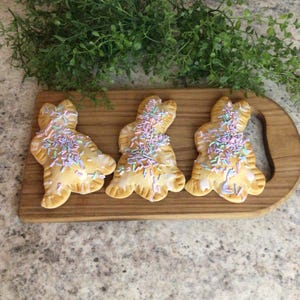 Faux Bunny Hand Pies, Easter Tiered Tray Decor