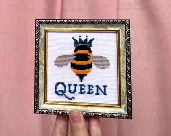 Bee Embroidered Art, Cute Honey Bee, Cute Kitchen Decor, California Country Decor, Queen Bee Wall Art, Framed Embroidery Wall Art 4 - 4 Inch