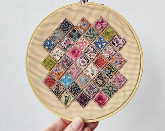 Patchwork Quilt Hoop Art, Floral Wall Hanging Decor