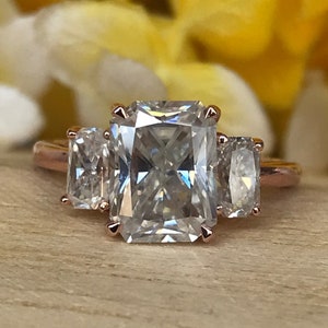 3.5 Ct Radiant Cut Moissanite Engagement Ring, Wedding Ring for her, Three stone diamond Ring, 14k White Gold Ring/Silver Ring, Unique ring