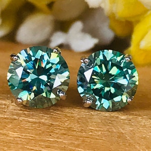 Moissanite or CZ Round stud Earring, Wedding Earrings, Earrings for Gift, Screw Back stud earring, Earrings for Women, mini stud