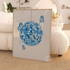 Plakat z motylem Blue Disco, wystrój akademika w stylu preppy, wystrój Preppy, dziewczęca sztuka ścienna, estetyka retro, wystrój pokoju w akademiku w stylu Bar Cart Aesthetic BEZ RAMY