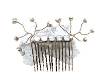 She Dreams Of Seashells Hair Couture, Bridal Headpiece, Wedding Veil, Juliet Cap Veil, Wedding Hair Accessories, Hair Clips, Hair Jewelry