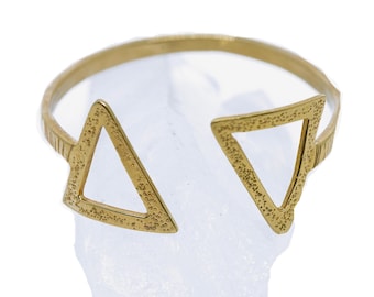 The CLEO Bangle, Modern Gold Bangle, Gold Triangle Bangle, Gold Geometric Bangle, Trendy Women’s Bracelet, Adjustable Bracelet, Gift for Her