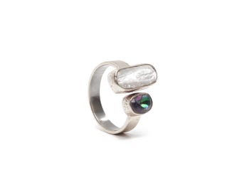 The CHANDI Ring, Pearl Ring Set, Dainty Pearl Ring, Sterling Silver Ring, Birthstone Minimalist Ring, Pearl Signet Ring, Rings For Women