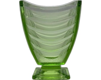 Wazon szklany w stylu art déco Sowerby Press w kolorze zielonym, wzór 2617, lata 30. XX wieku