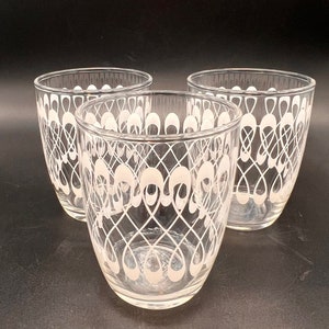 Vintage Juice Glasses 6 oz / MCM / Retro / White Loop - Set of 3