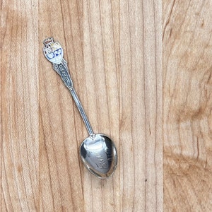 Vintage Sterling Canada Souvenir Enamel Crest / Coat of Arms Spoon 3 1/2&quot;