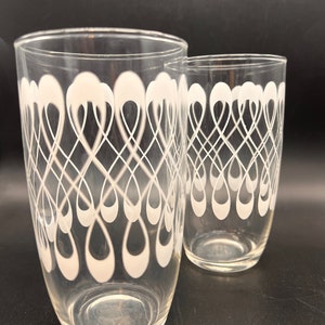 Vintage Glasses 16 oz / MCM / Retro / White Loop - Set of 2
