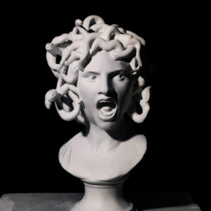 Medusa, the fusion of two masterpieces. Bernini + Laurent Marqueste. Exclusive piece. High quality resin