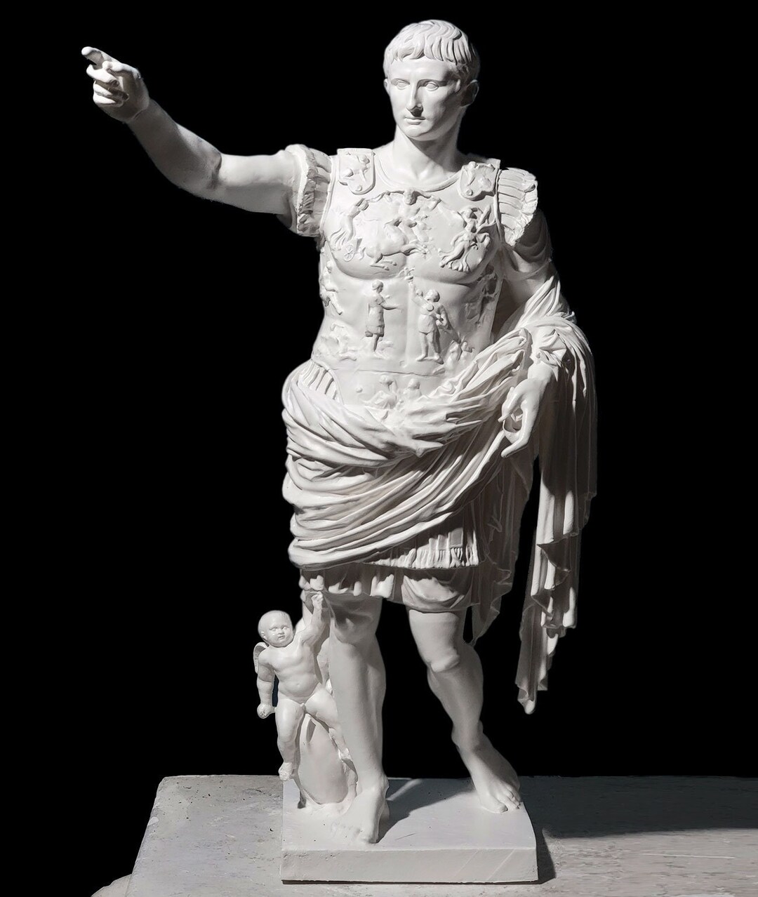 プリマ・ポルタのアウグストゥス。精巧なレプリカ。高品質樹脂製