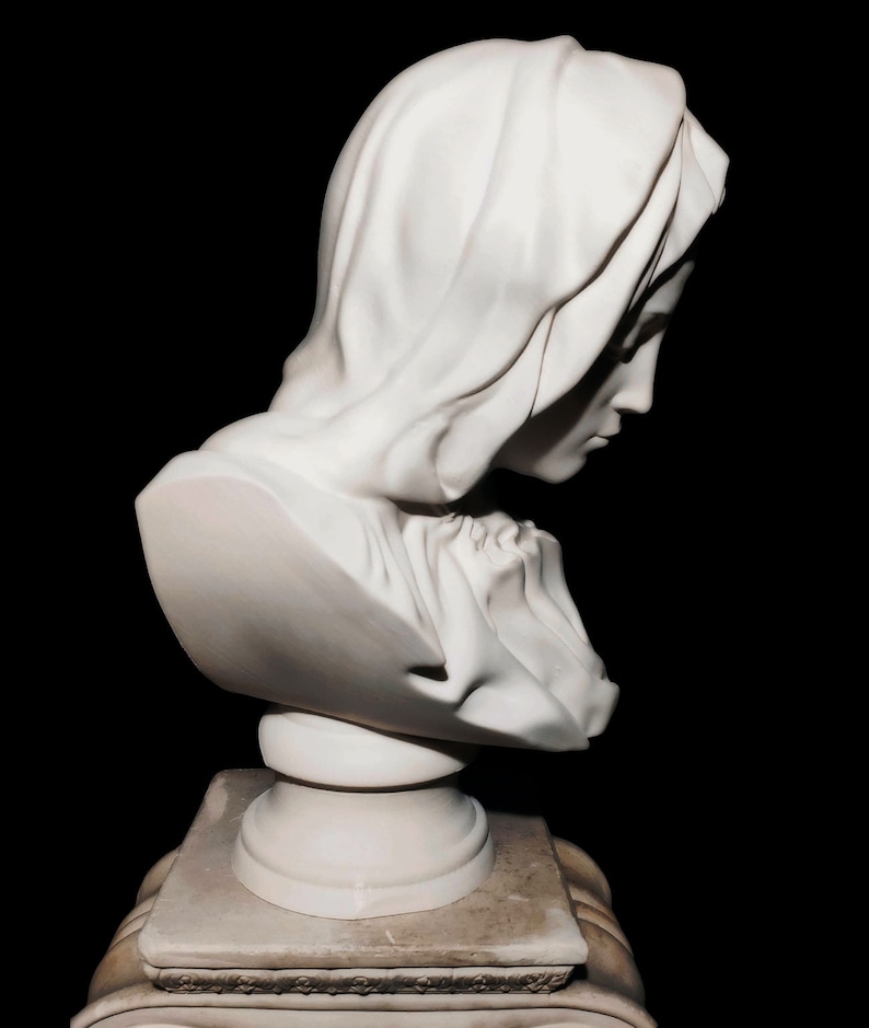 Buste de Maria de la Piété de Michel-Ange 45cm. réplique exacte image 2