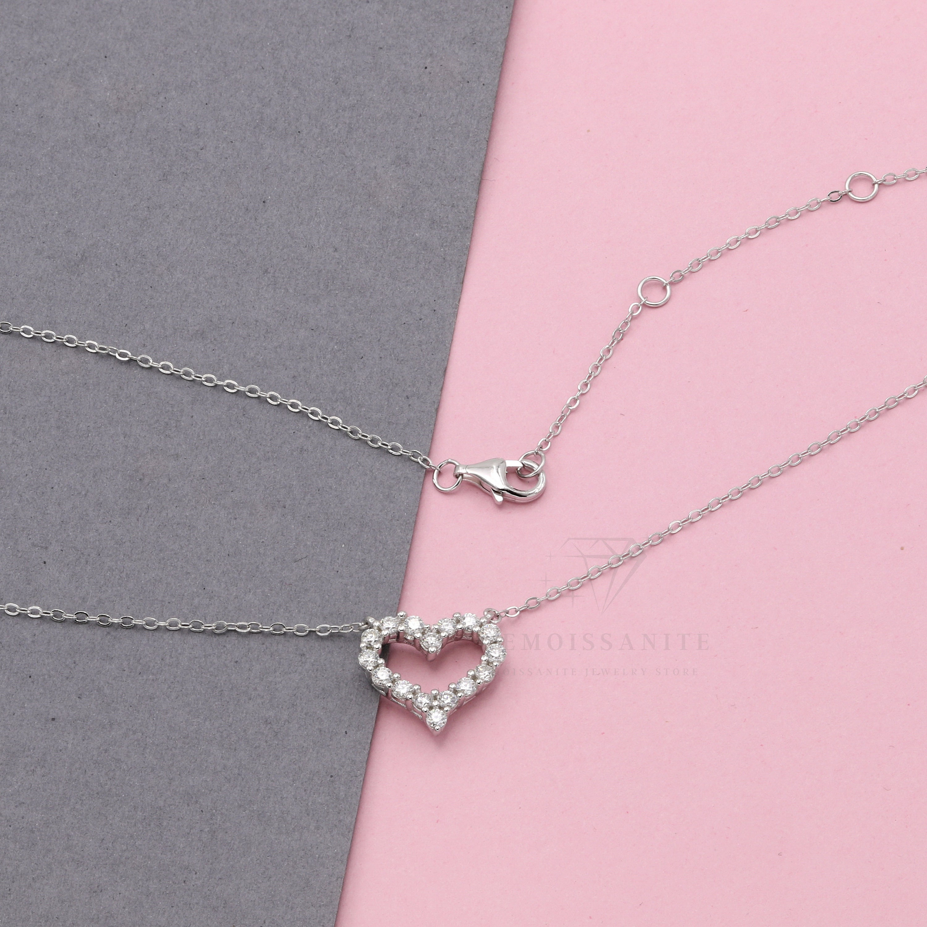 Sterling Silver 925 0.6 Carat Moissanite Diamond Heart Shape Pendant Necklace