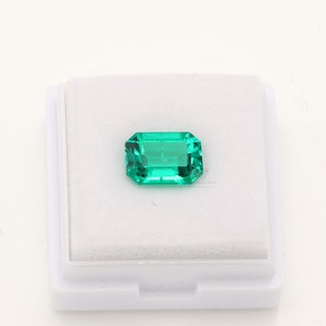 2.25 Carat Lab-Created Emerald: Vivid Deep Green Octagon-Step Cut (7x10MM)