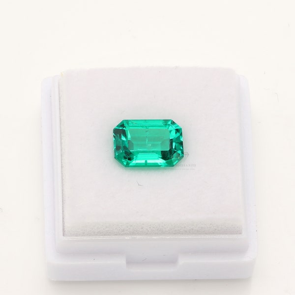 7x10MM 2.25 Carat Emerald, Lab Created Octagon-Step Cut, Columbian Emerald, Hydrothermal Emerald, Vivid Deep Green Emerald Loose Gemstone