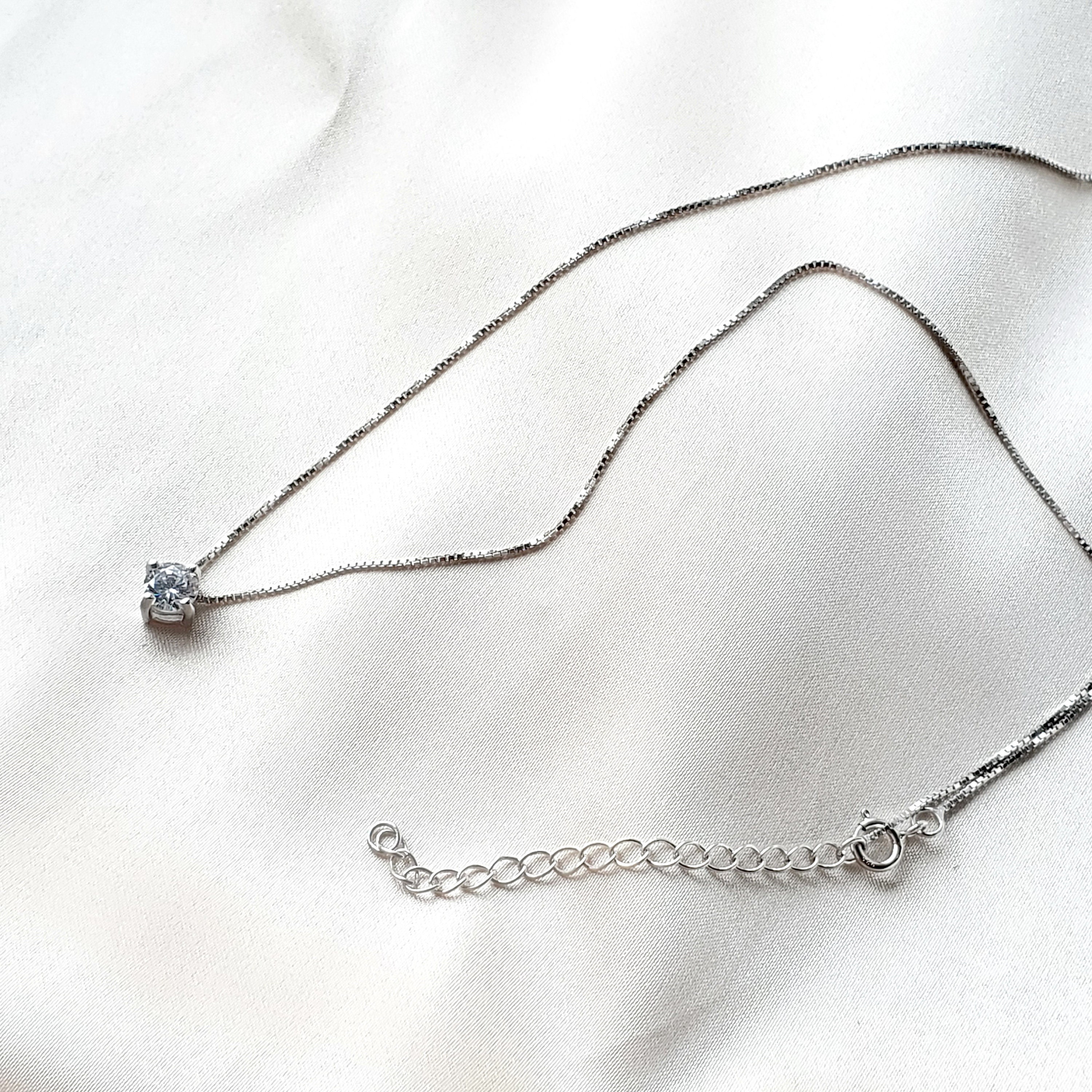 Collana In Argento 925 Con Moissanite 1 Carato Maison Dianie - Ciondolo Tondo Con Certificato GRA, Catena Regolabile 40+5 Cm