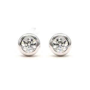 925 Sterling Silver 1 carat Moissanite Diamond Bezel Setting Earring Studs with GRA Certificate