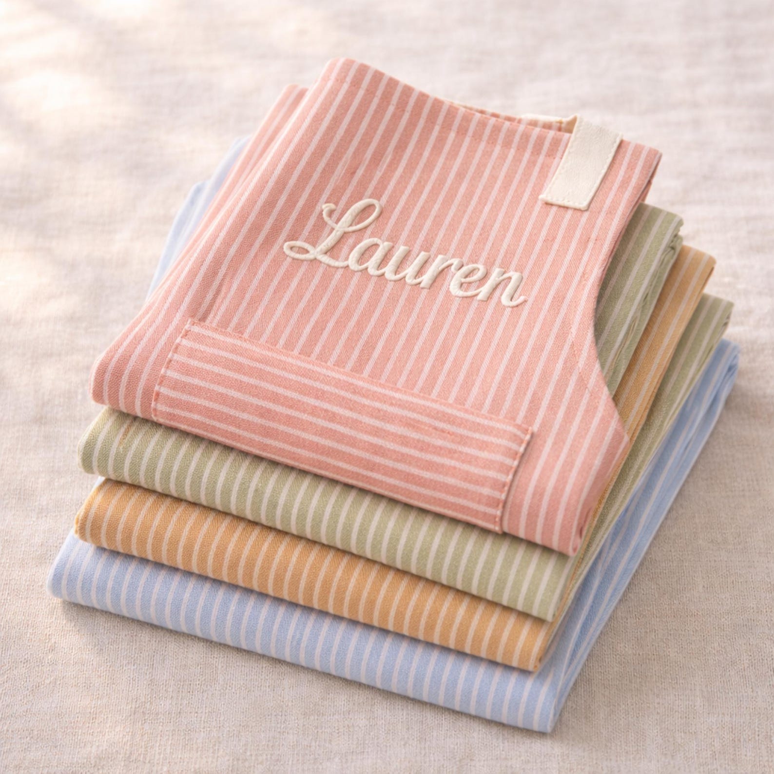 Personalized Striped Kitchen Apron with Name, Custom Cooking Apron with Pocket, Gift for Mom, Bridal Shower Gift for Her