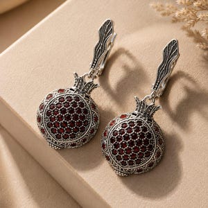 Orecchini con granato e melograno, orecchini pendenti con chiusura a leva in argento, regalo di gioielli Persefone per lei