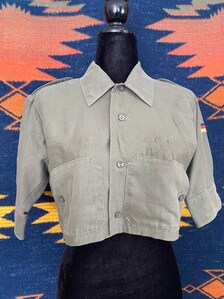 How to DIY a vintage bootleg field jacket — Magenta Blazer