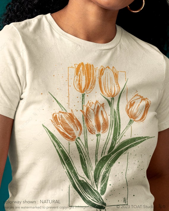 Tシャツ・カットソー [SLOWLOLLY] Flower Lettering T Shirt (2 COLOR) Lilly Flower - Comfort Colors® T-Shirt | Soft Botanical