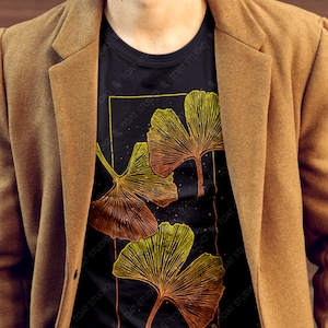 Ginkgo Blätter Unisex T-Shirt, Herbst Ginkgo Blatt, Goldenes Herbstlaub, Fächerförmige gelbe Blätter, Biloba Blatt, gepresster Ginkgo, Cottagecore